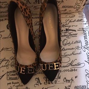 Elegant Leopard Print Queen heels